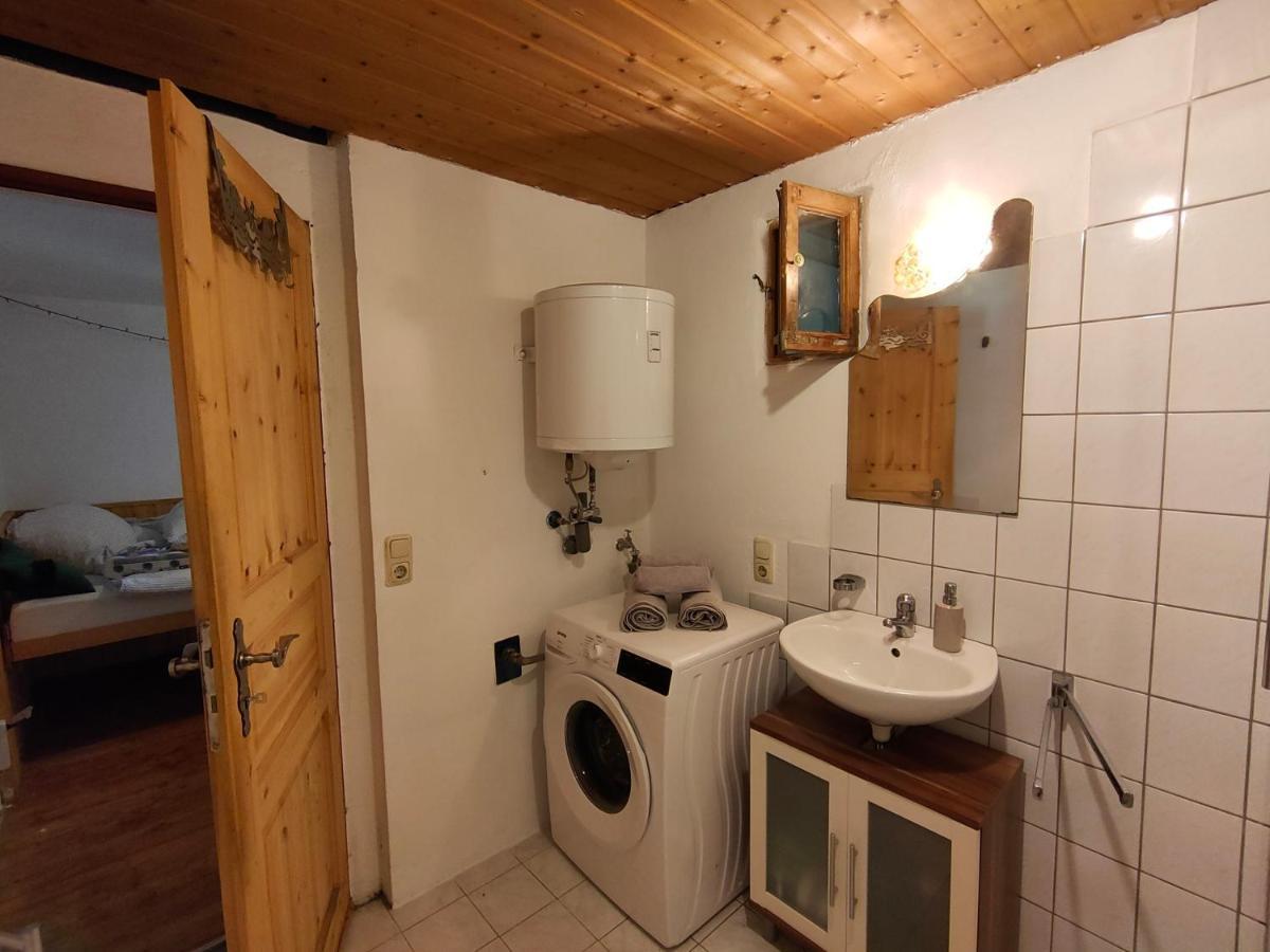 Gemuetliche Ferienwohnung Mit Kamin Und Garten Garmisch-Partenkirchen járás Kültér fotó