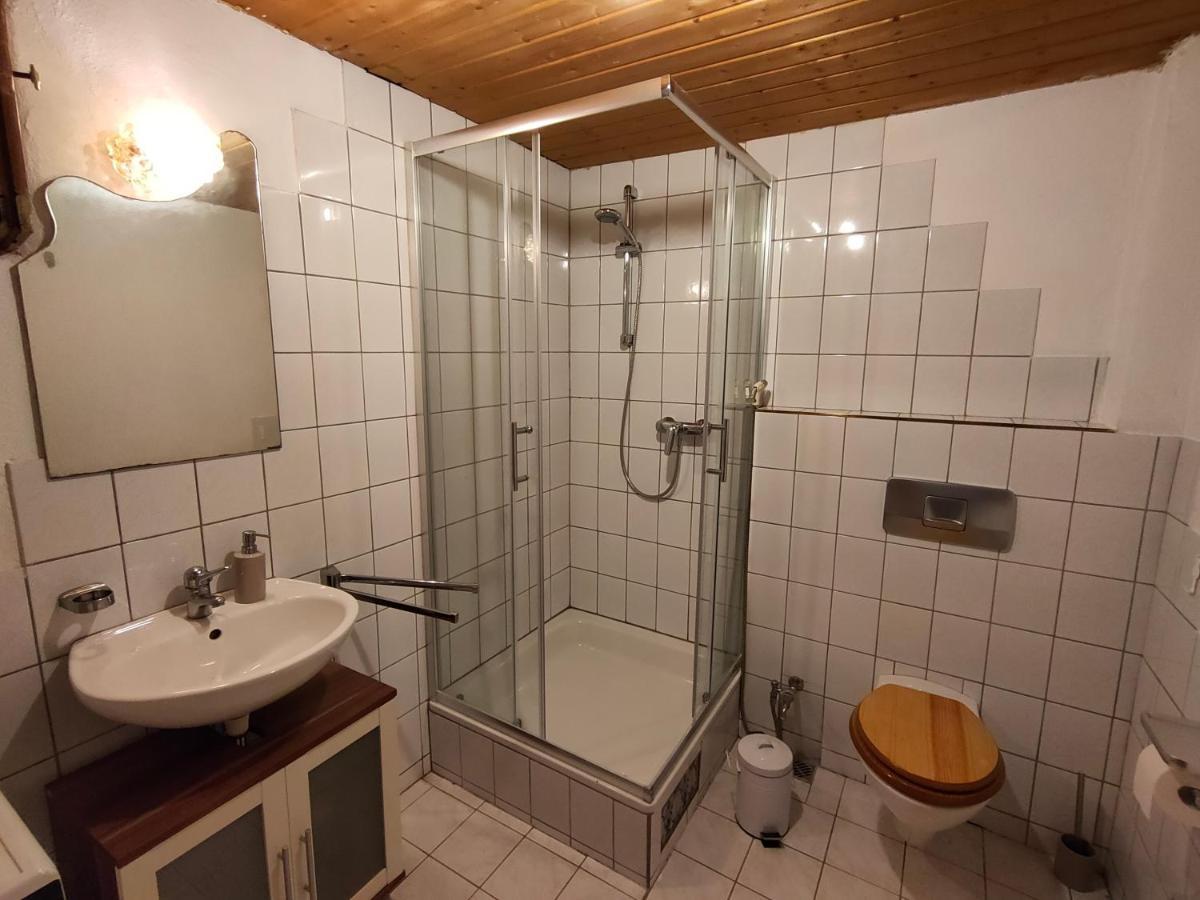Gemuetliche Ferienwohnung Mit Kamin Und Garten Garmisch-Partenkirchen járás Kültér fotó